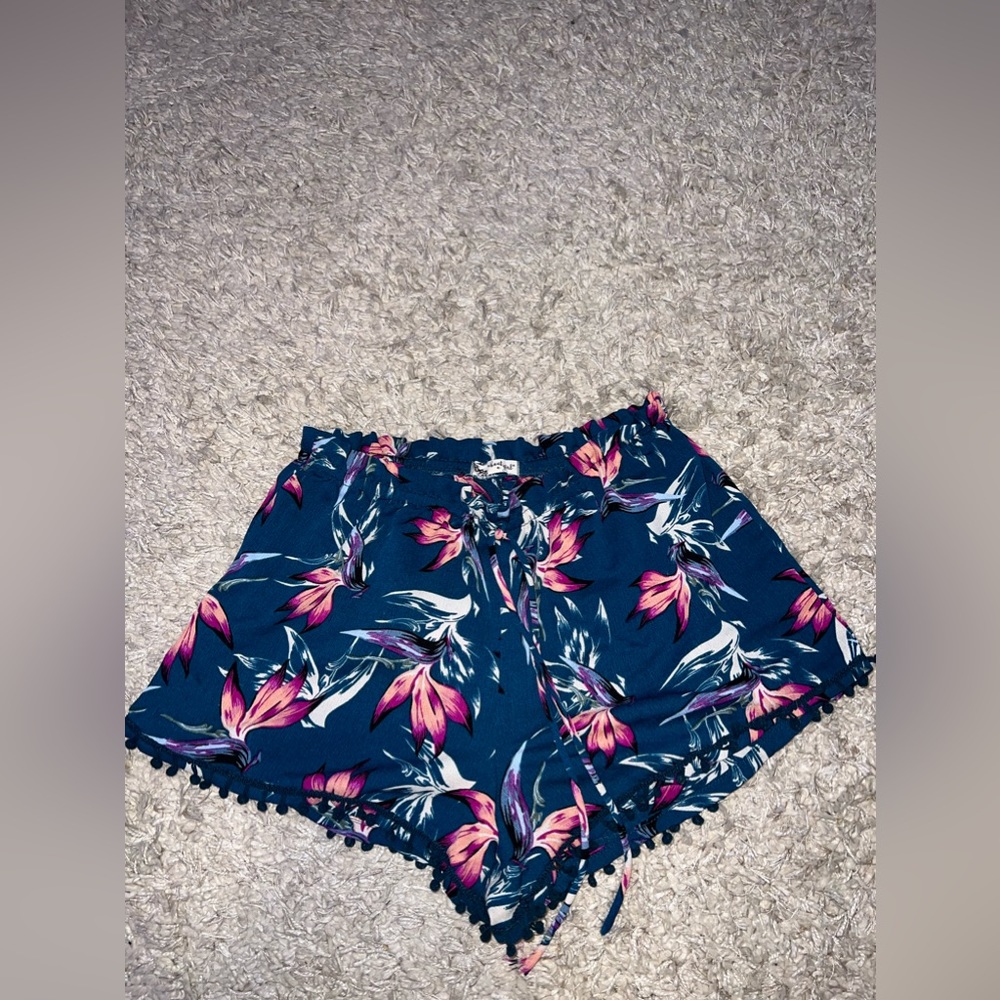 Women’s Ruffle Soft Shorts